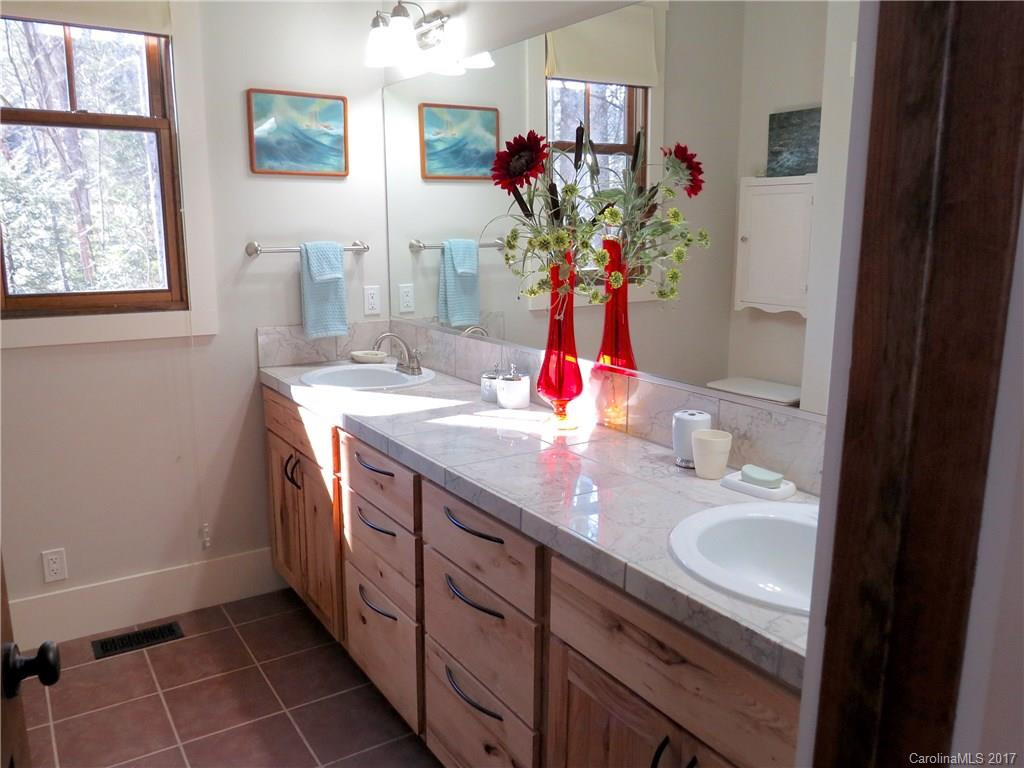 51 South Hill Drive - Photo 14