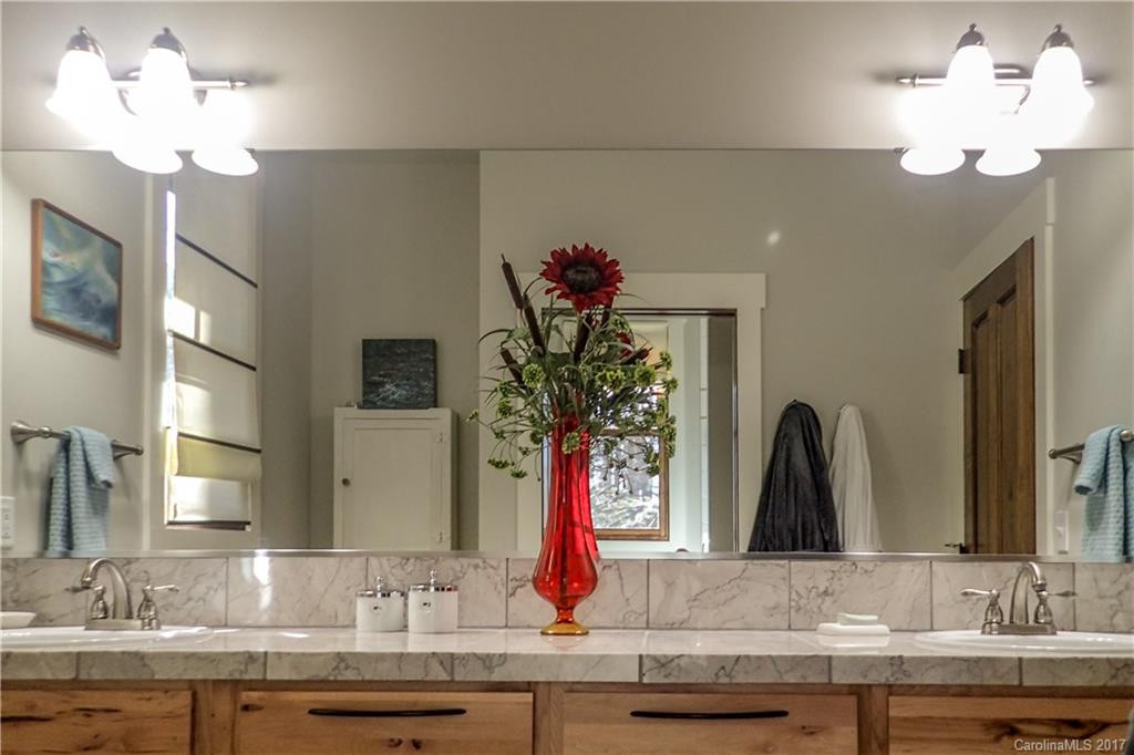 51 South Hill Drive - Photo 15