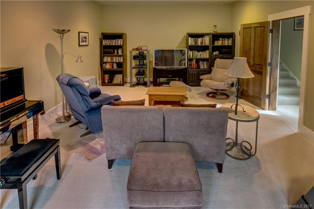 51 South Hill Drive - Photo 20