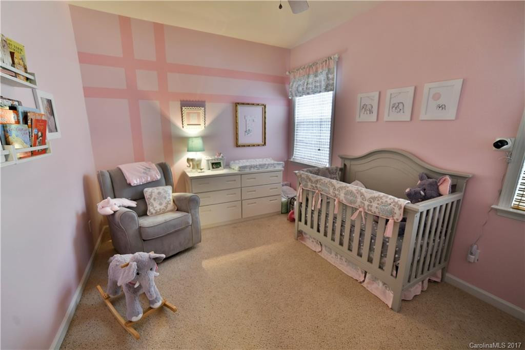 33 Manderley Way - Photo 12