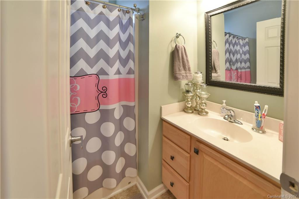 33 Manderley Way - Photo 13