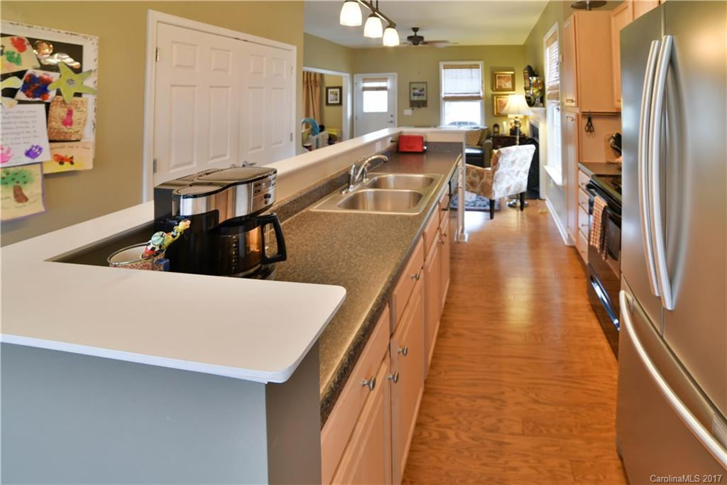 33 Manderley Way - Photo 7