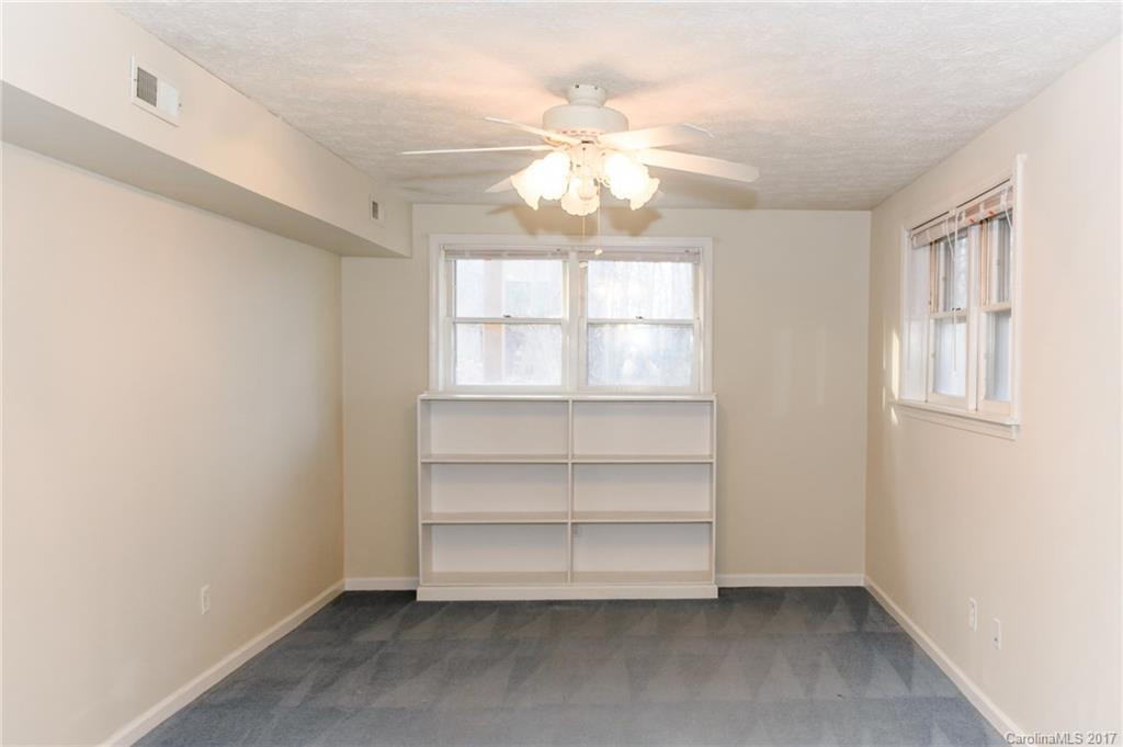180 Ravenwood Lane - Photo 22