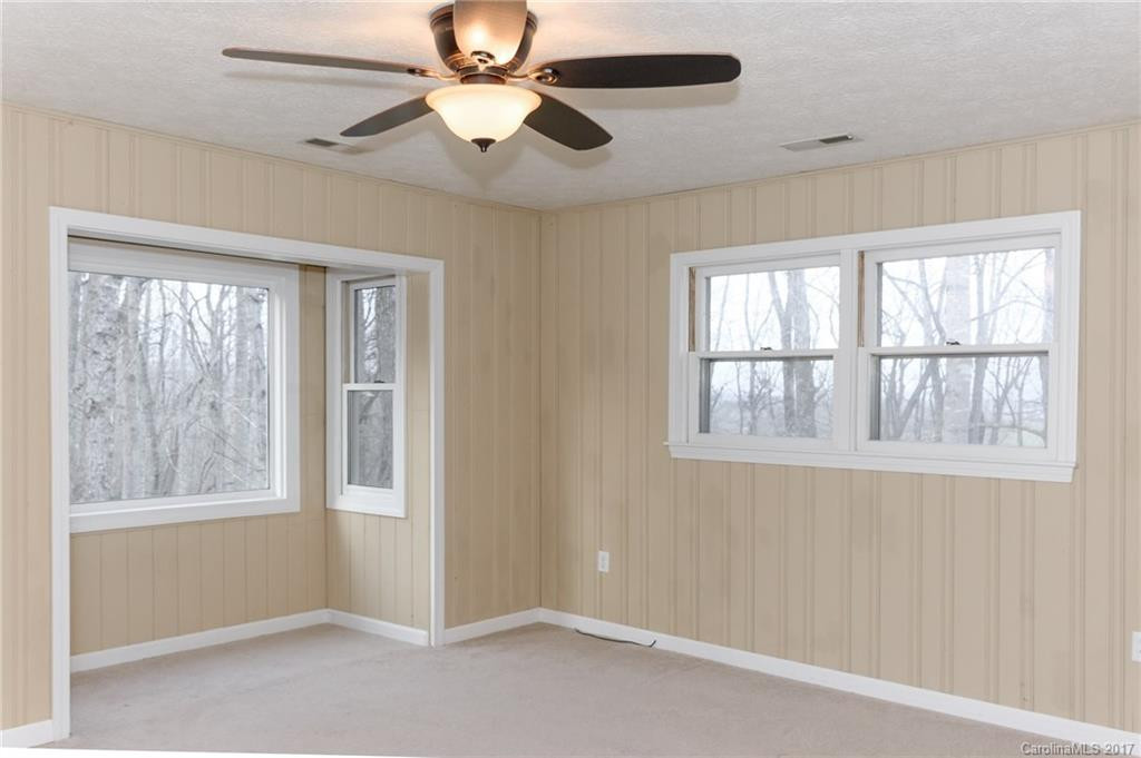 180 Ravenwood Lane - Photo 10