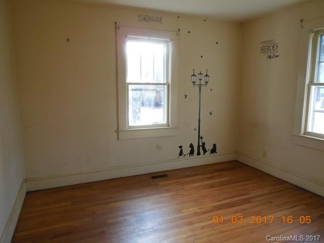 243 Hillside Heights - Photo 9