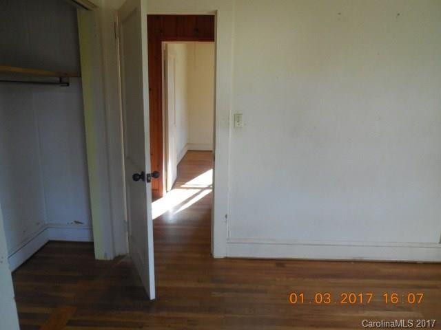 243 Hillside Heights - Photo 10