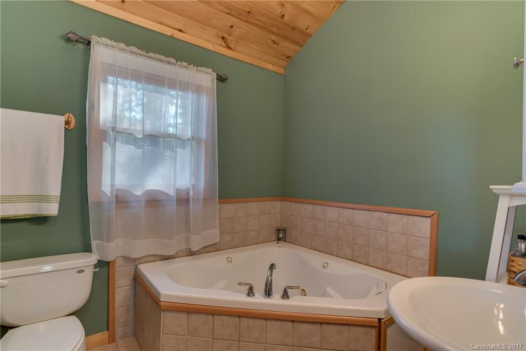 399 Hidden Lake Parkway - Photo 12