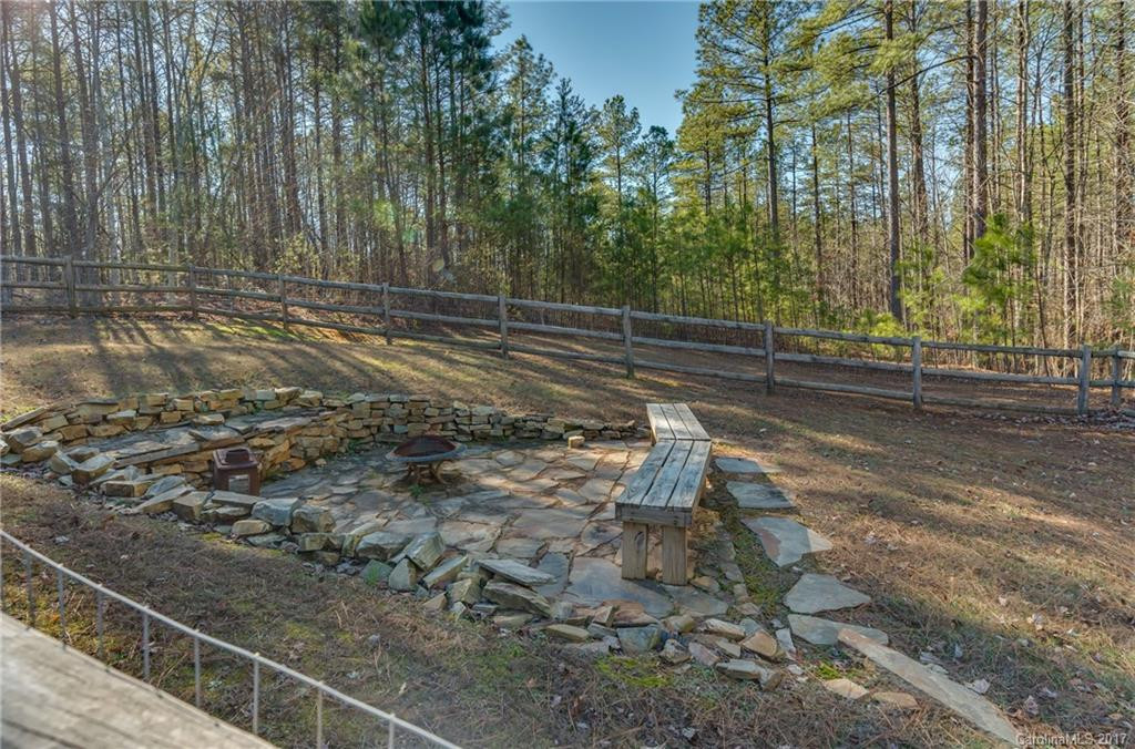 399 Hidden Lake Parkway - Photo 17