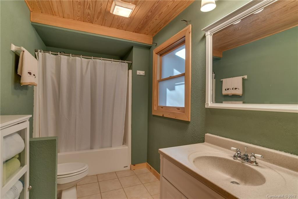399 Hidden Lake Parkway - Photo 6