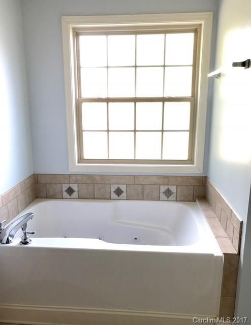 204 Springfield Drive - Photo 14