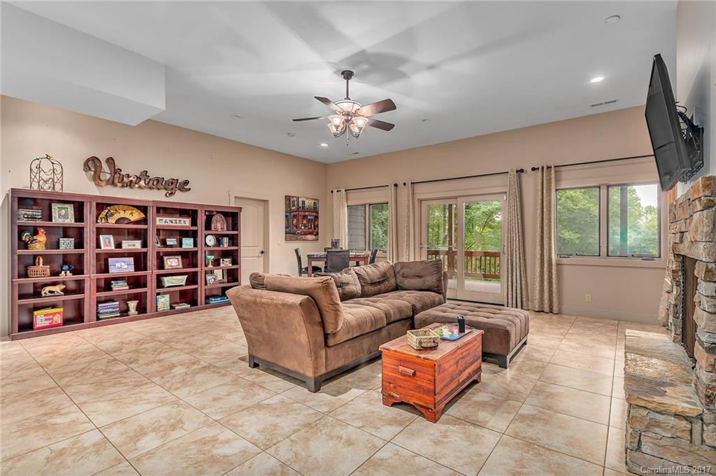 39 Chestnut Ridge Road - Photo 8