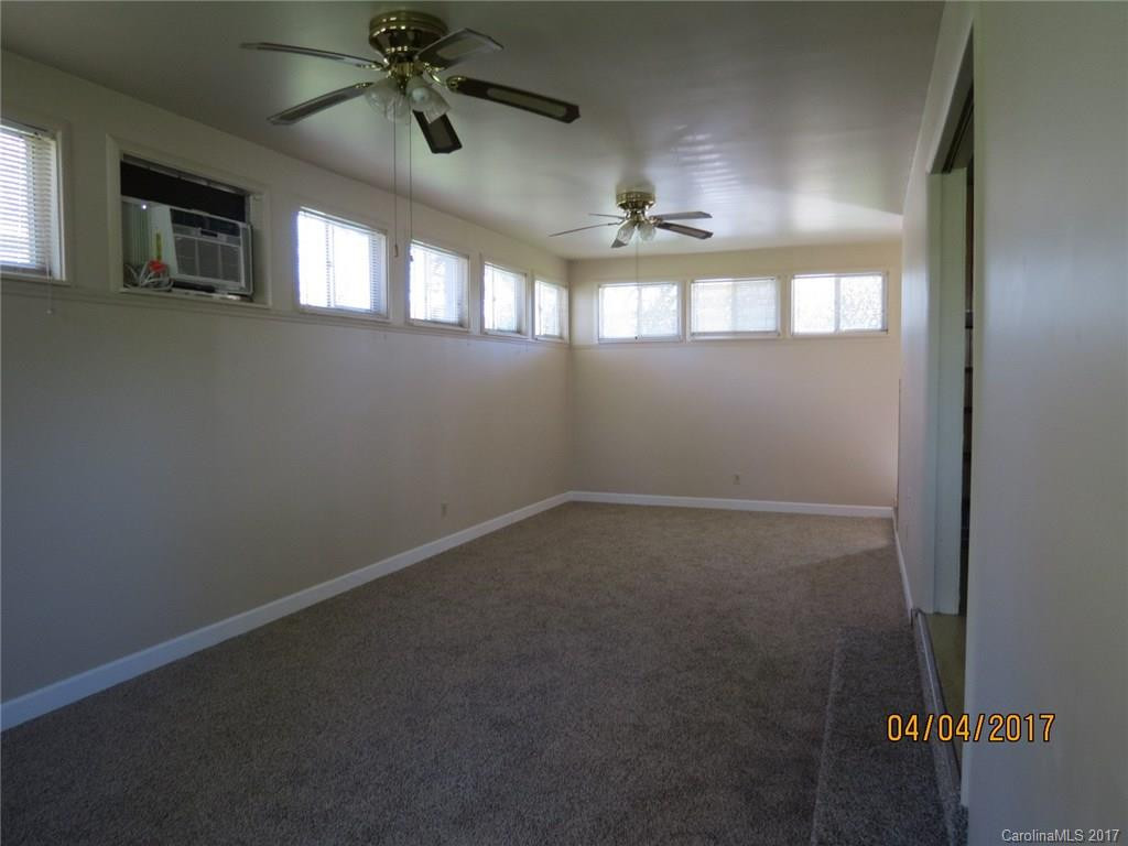 116 Hillcrest Avenue - Photo 3