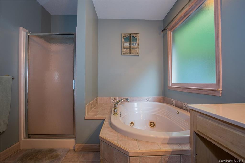 137 Spooks Branch Road - Photo 14