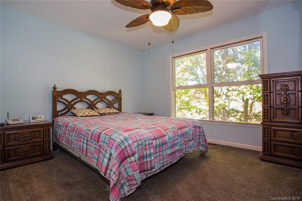 137 Spooks Branch Road - Photo 16