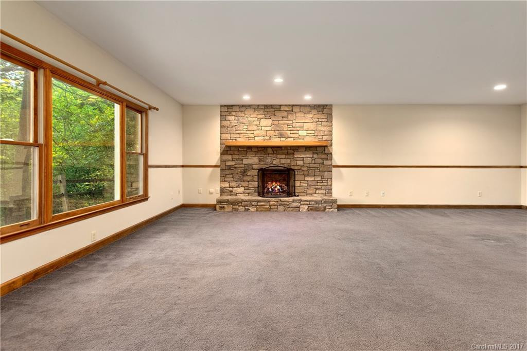 137 Spooks Branch Road - Photo 19