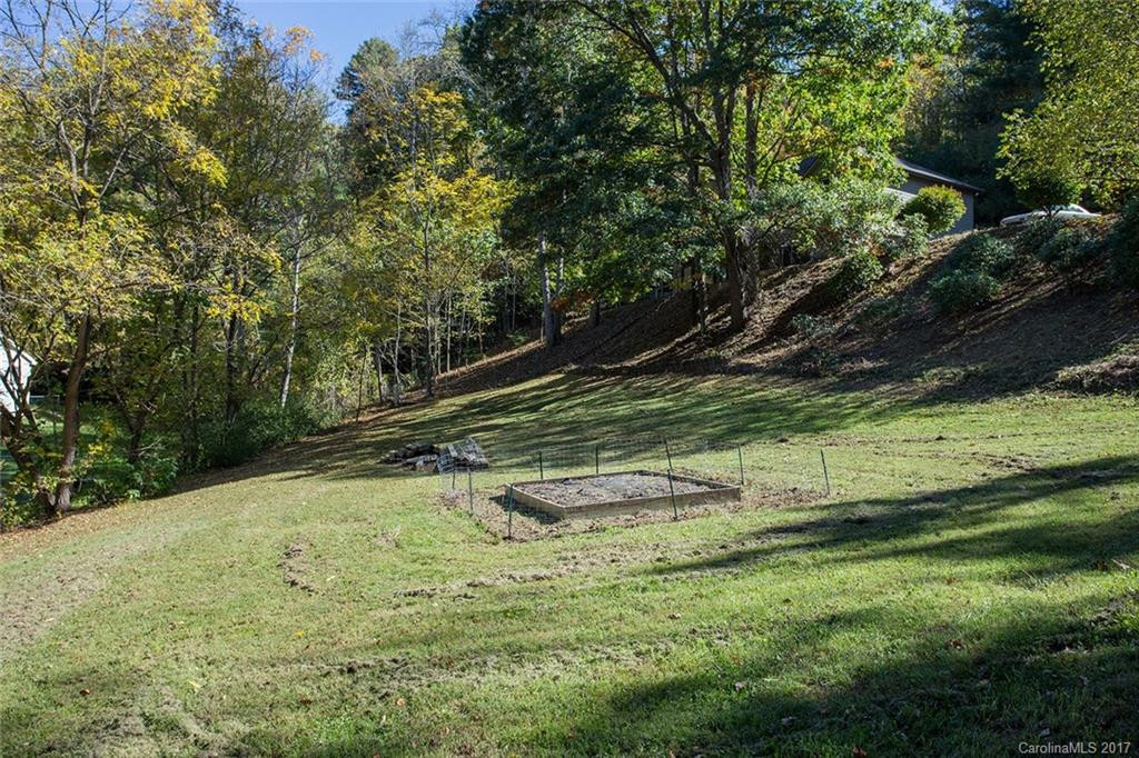 137 Spooks Branch Road - Photo 20