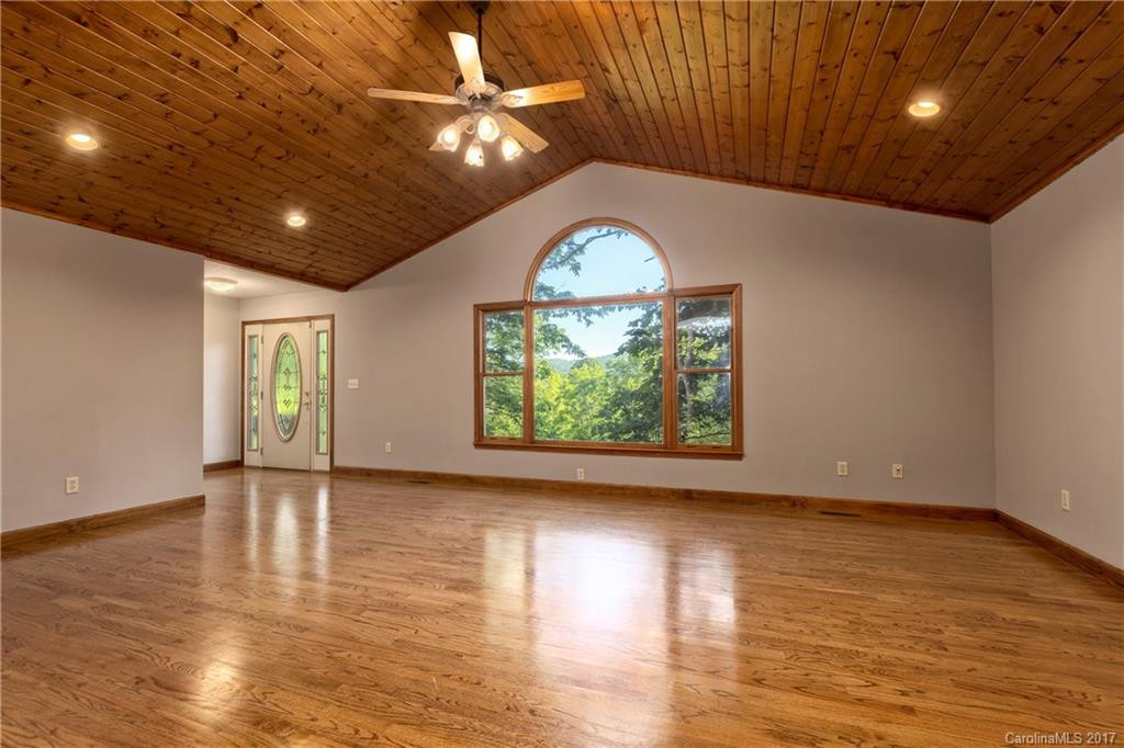 137 Spooks Branch Road - Photo 3