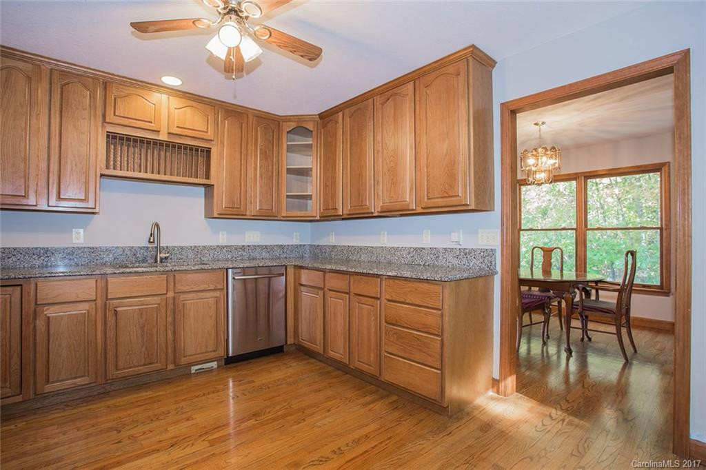 137 Spooks Branch Road - Photo 9