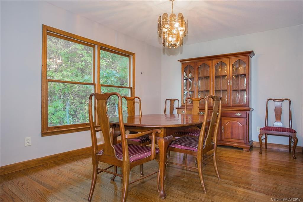 137 Spooks Branch Road - Photo 10