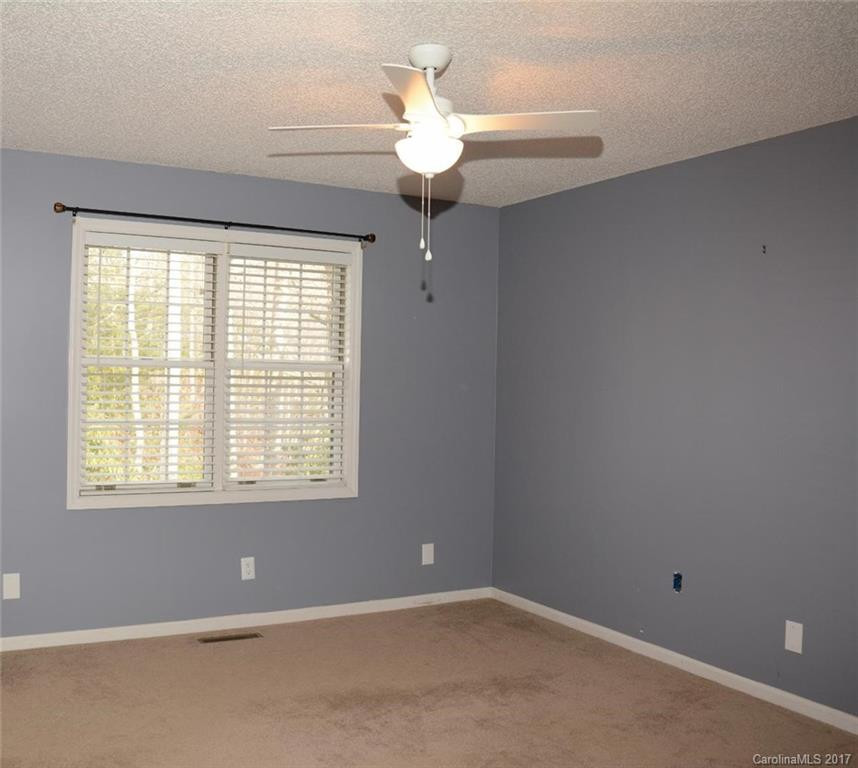 427 Deerhaven Lane - Photo 13