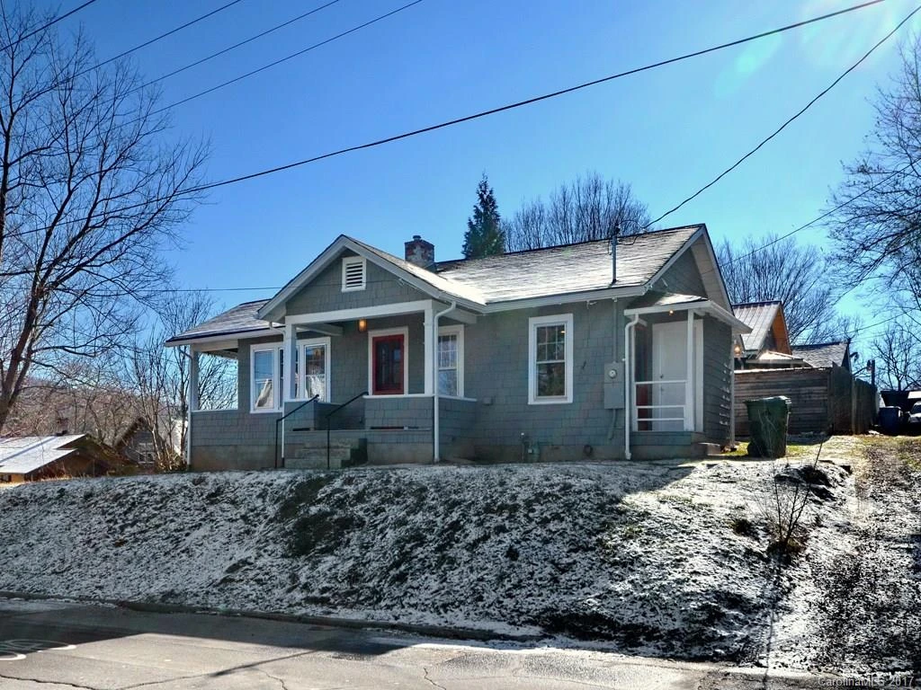 72 Woodlawn Avenue