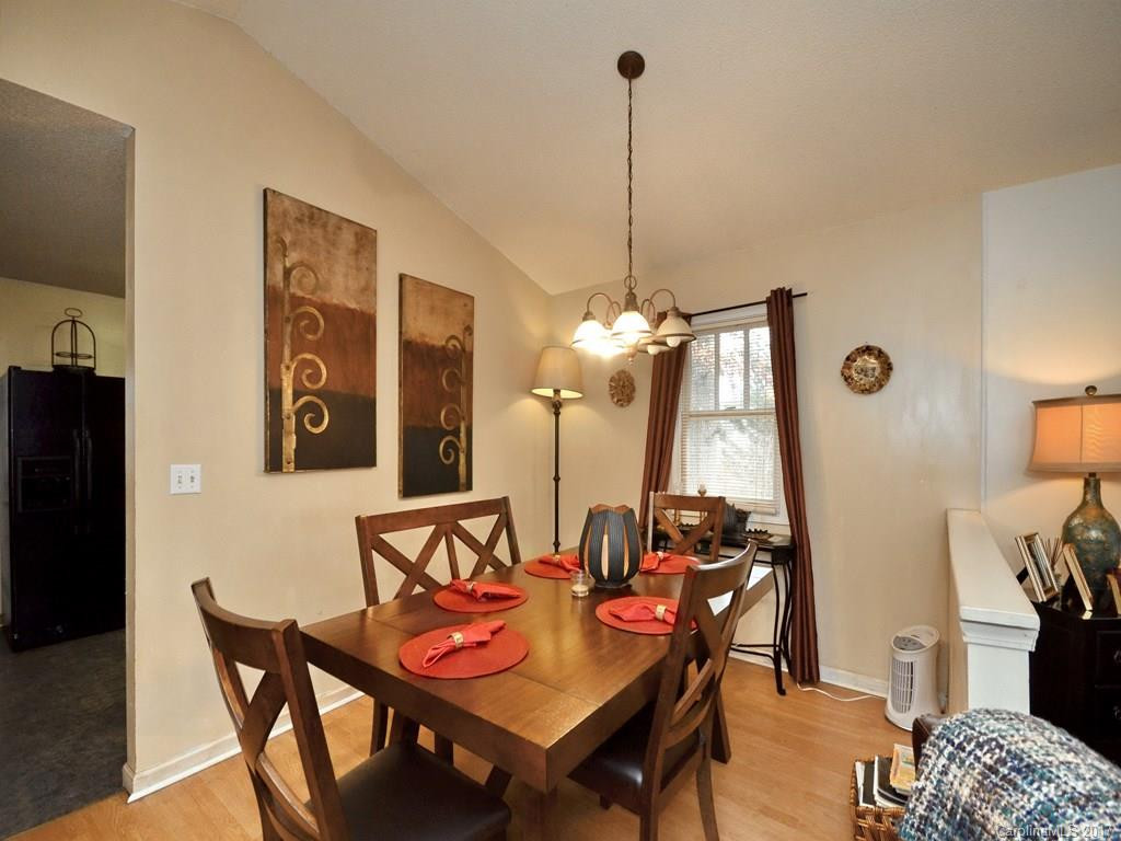 232 Courtland Place - Photo 5