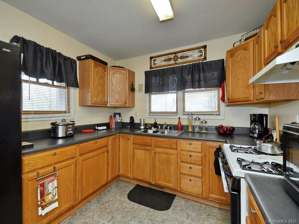 232 Courtland Place - Photo 6