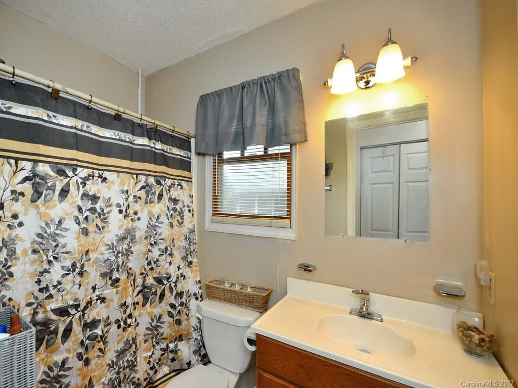 232 Courtland Place - Photo 8