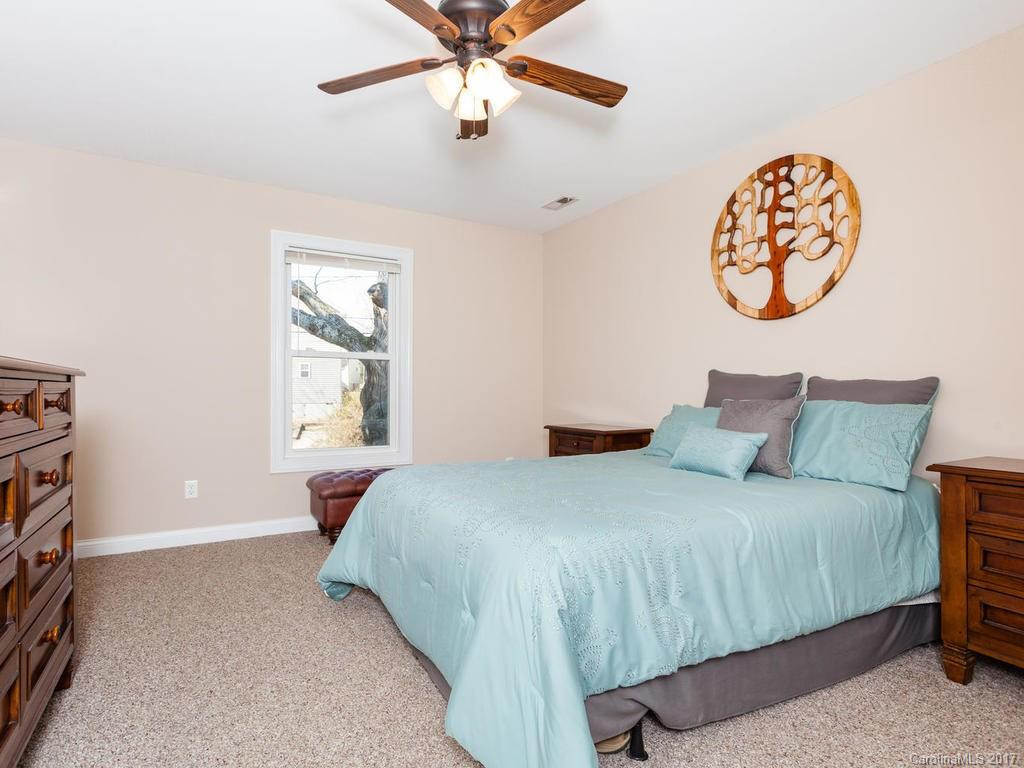 1 Townview Drive - Photo 15