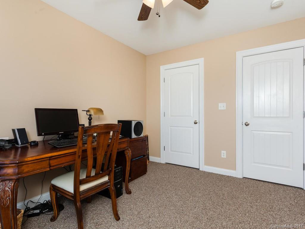 1 Townview Drive - Photo 18
