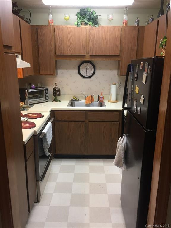 521 Courtwood Lane #2 - Photo 4