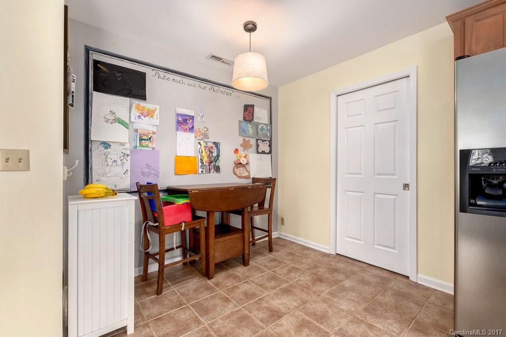 64 Carolyn Drive - Photo 7