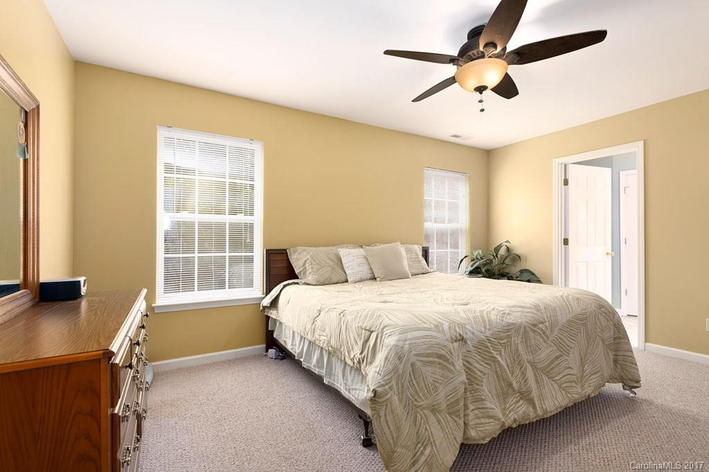 64 Carolyn Drive - Photo 9