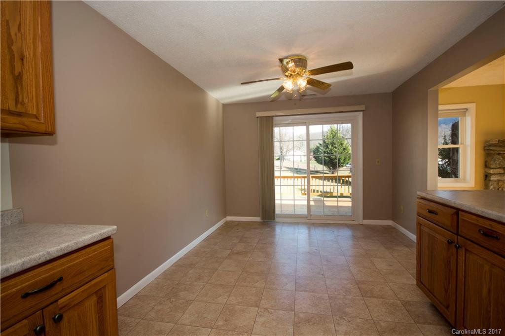 143 McCracken Street - Photo 5