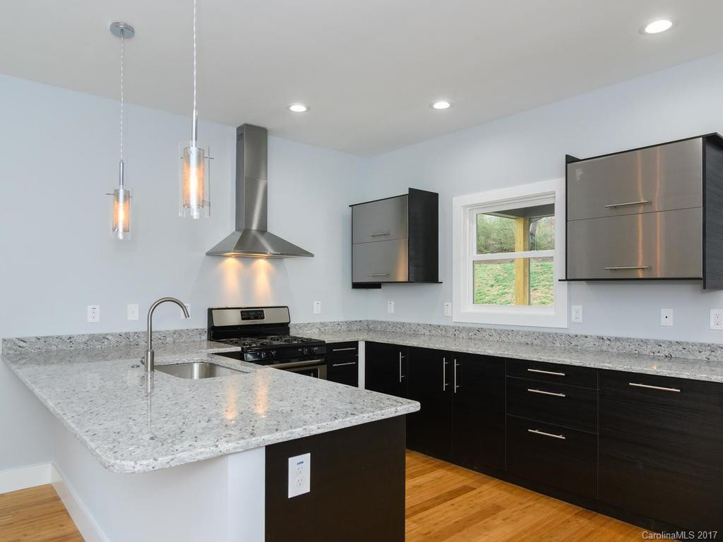 216 Wellington Street - Photo 12