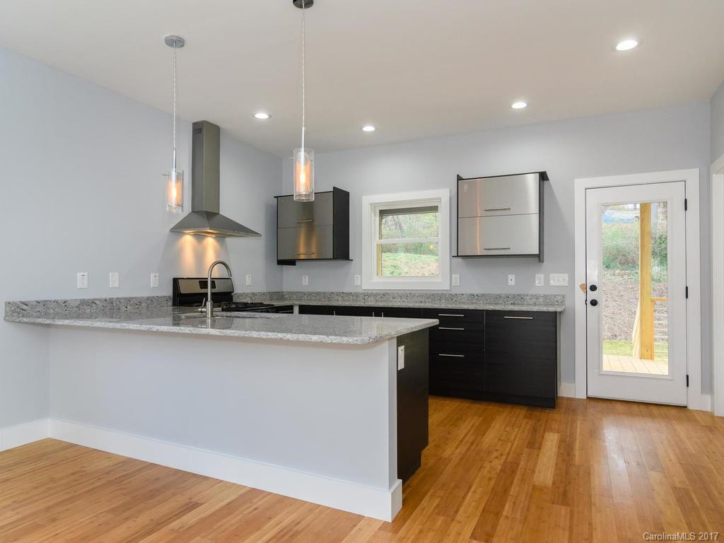 216 Wellington Street - Photo 13