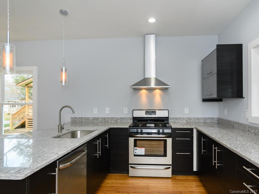 216 Wellington Street - Photo 15