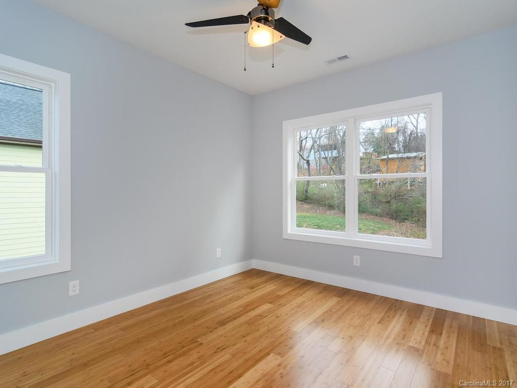 216 Wellington Street - Photo 18