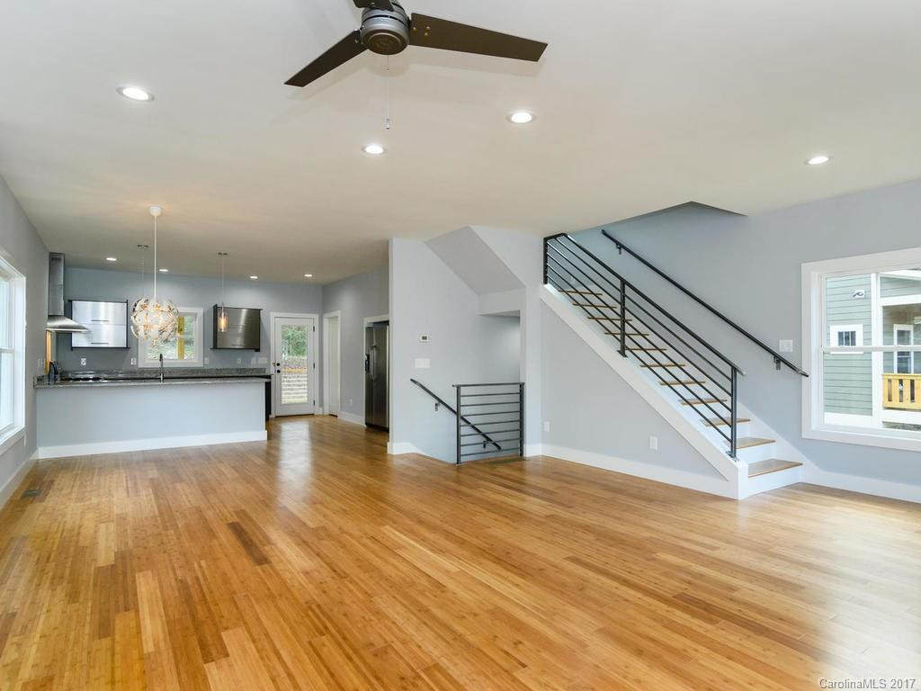 216 Wellington Street - Photo 8