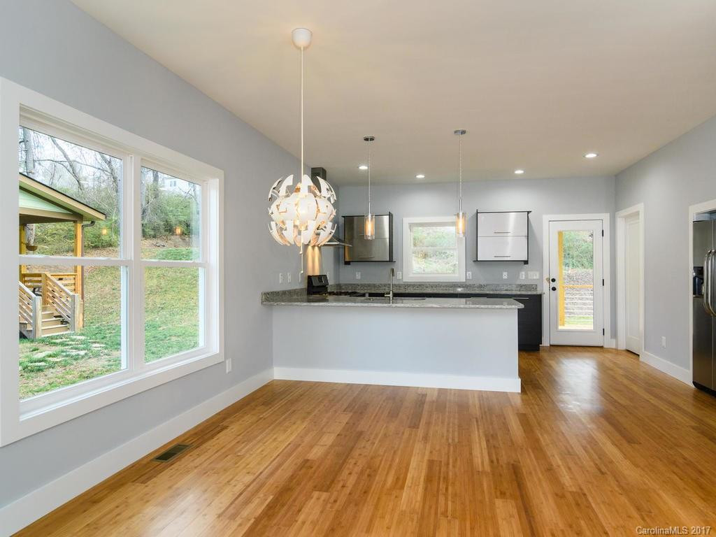 216 Wellington Street - Photo 10