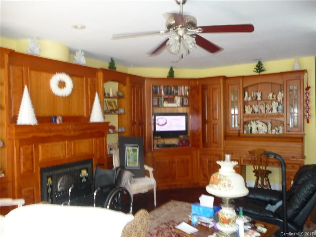 123 Dawn Valley Drive - Photo 13