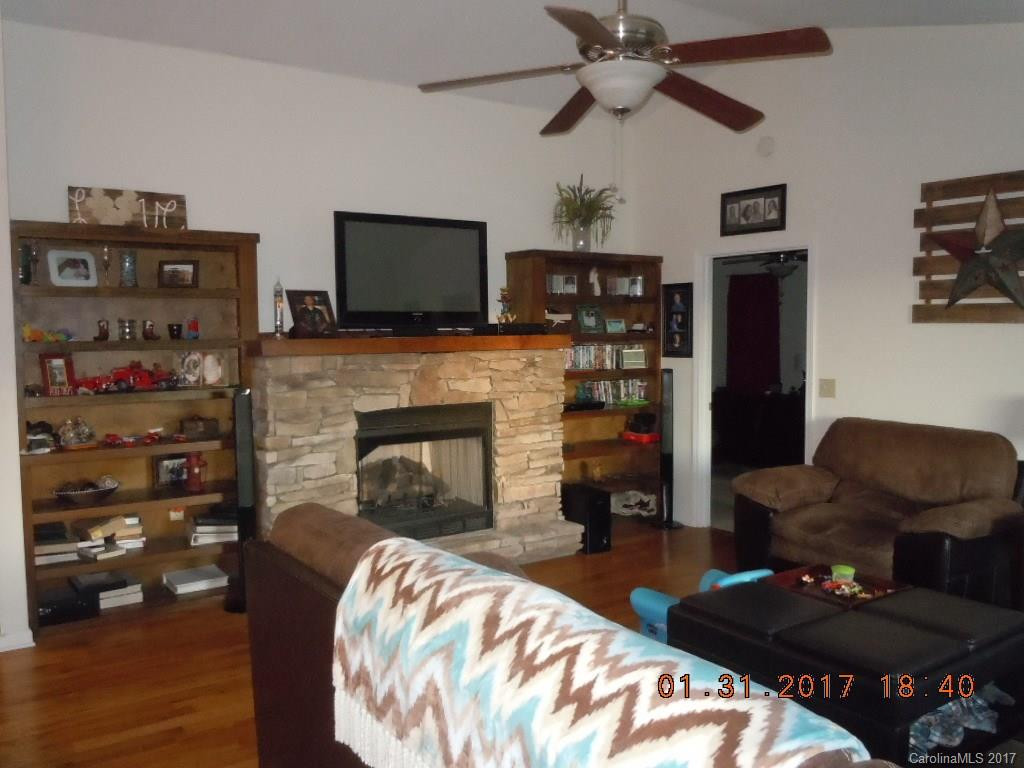 254 Union Drive - Photo 3