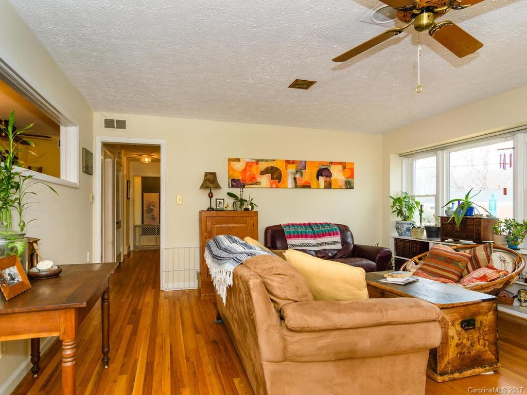18 Wilburn Road - Photo 5