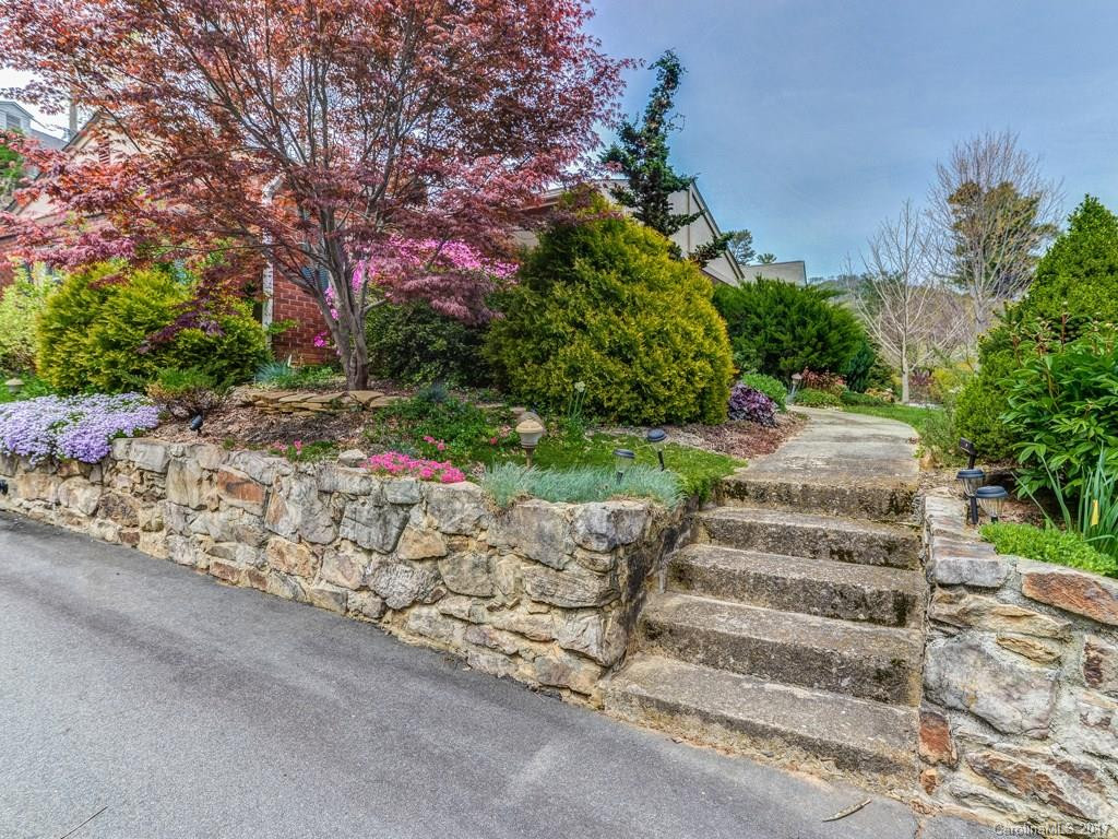 50 Midland Drive - Photo 2