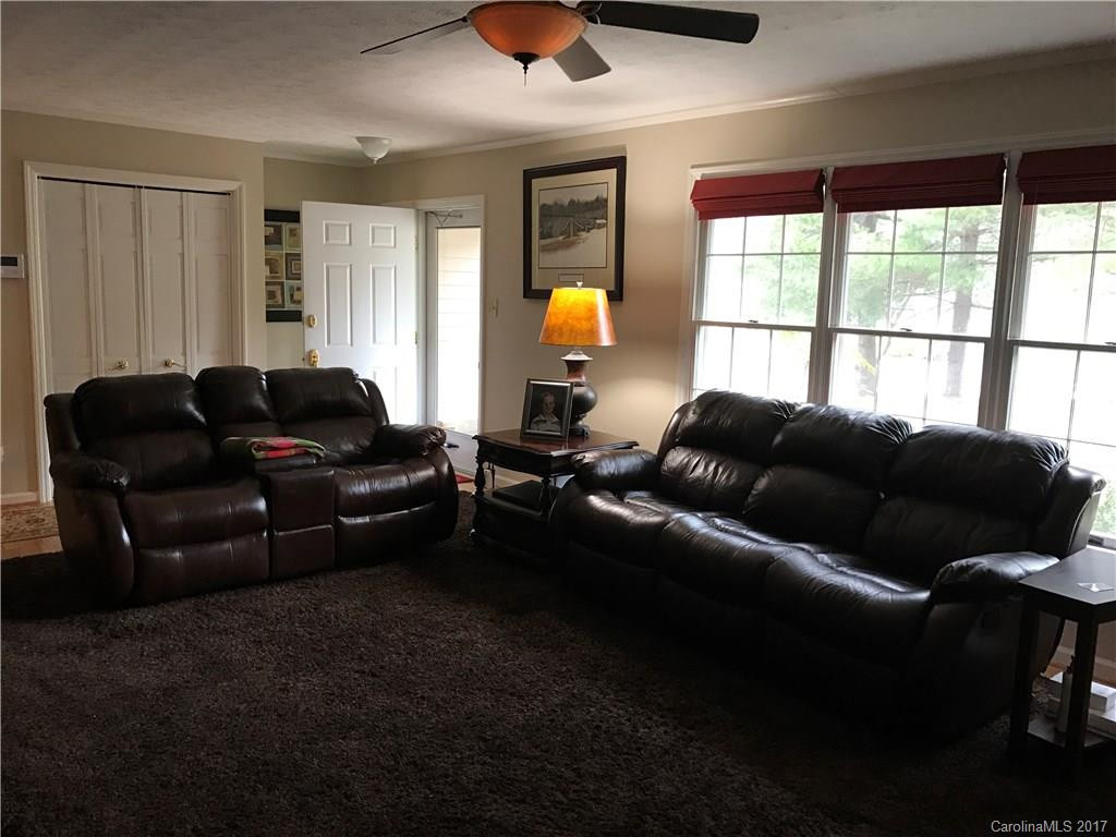 396 Viewcrest Drive #7 - Photo 3
