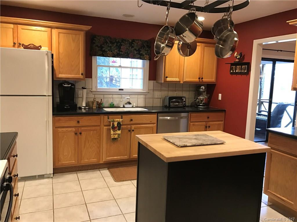 396 Viewcrest Drive #7 - Photo 4