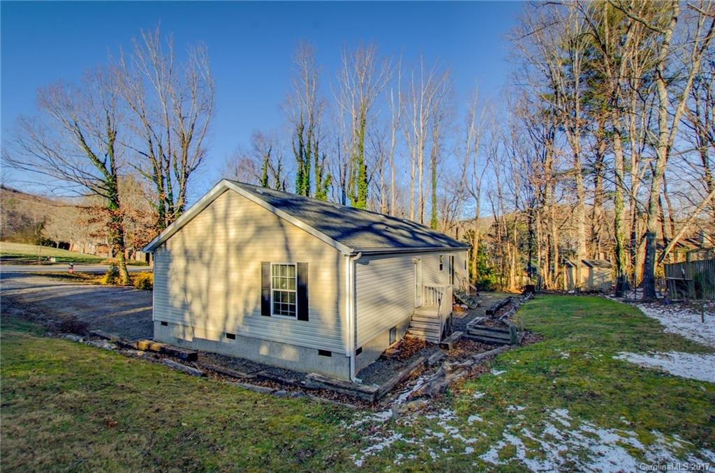 415 Upper Grassy Branch Road - Photo 2