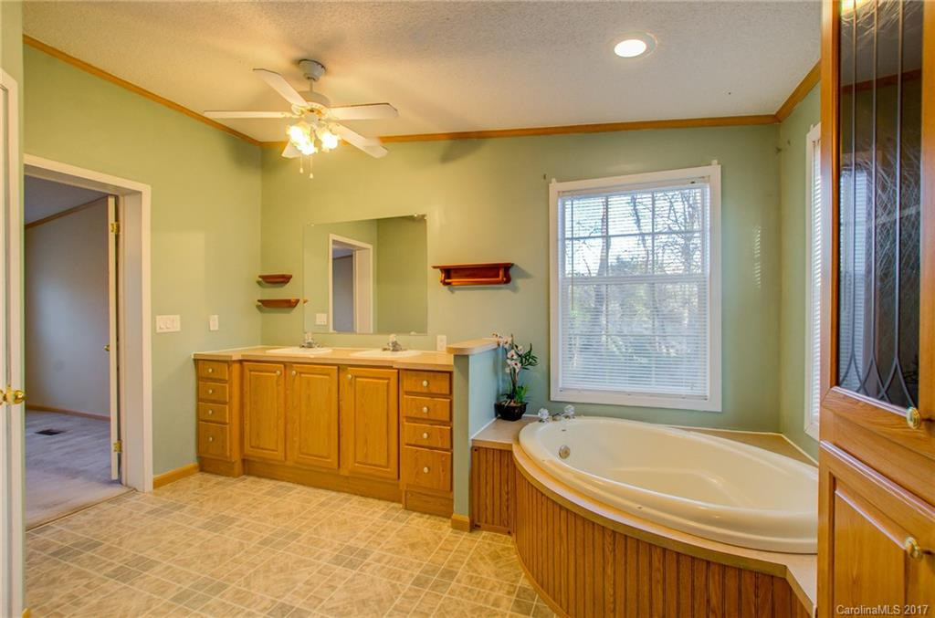 415 Upper Grassy Branch Road - Photo 18