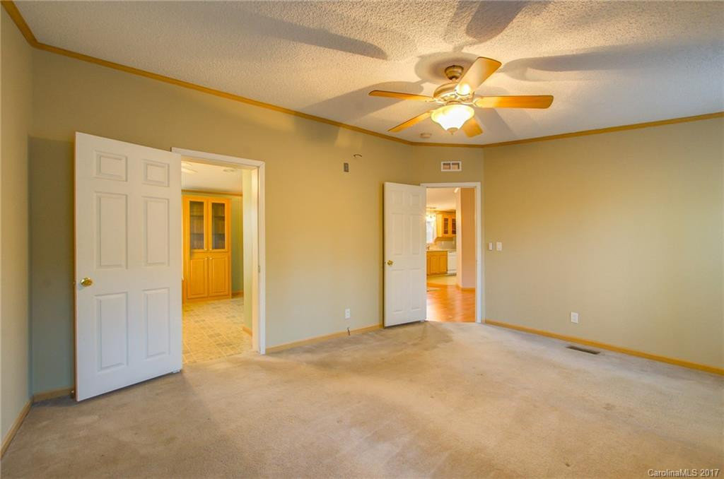 415 Upper Grassy Branch Road - Photo 19