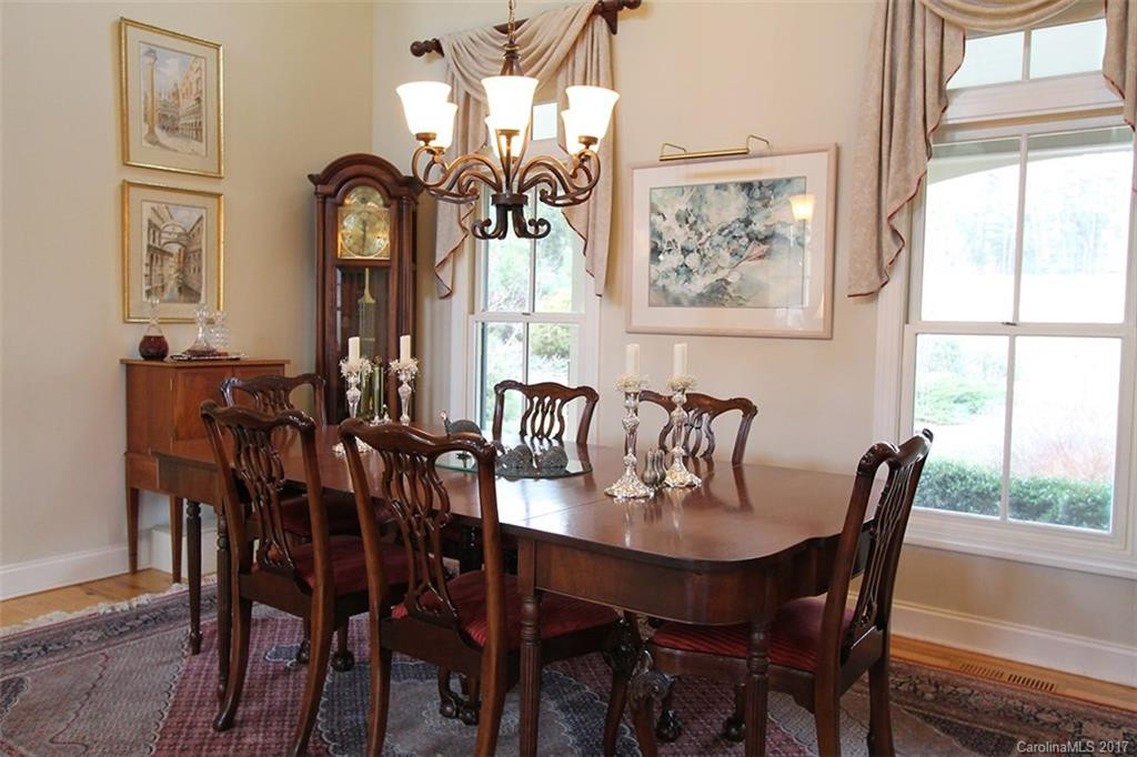 272 Southampton Road - Photo 8